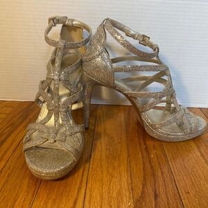Michael Kors glittery Sandra Platform Heels T- Strap Stilettos size 8.5 Womens